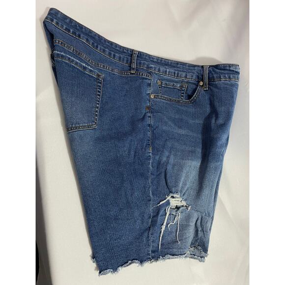 Torrid Bermuda Shorts Women’s Size 22 Plus Medium Wash Stretch Denim Blue Jean - Picture 4 of 7